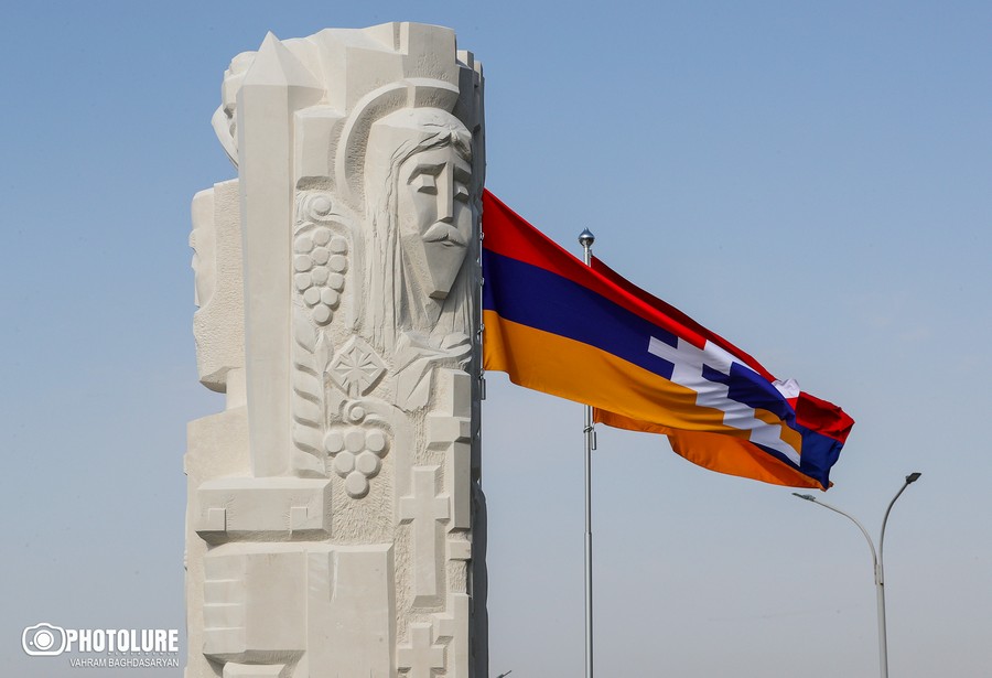 Հոդվածում քննարկվում են «Արցախ» և այլ բառերի կիրառման սահմանափակումները