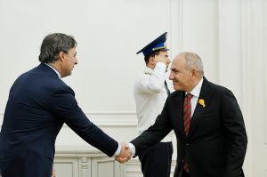 Пашинян обсудил внедрение в Армении биометрической системы нового поколения