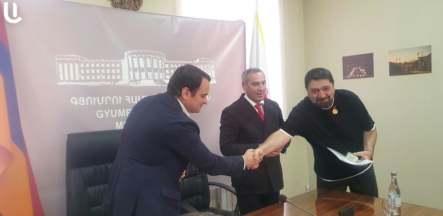 Музыканту, сопровождавшему записи Аллегровой и Павлиашвили, вручили золотую медаль Гюмри