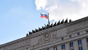 Минобороны России заявило об ударе по судну с грузом для ВСУ и логистическому центру на Украине