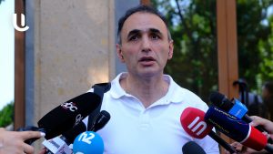 «Мы своими глазами видим, как сторонники власти накрывают столы»: Чалабян назвал это подкупом избирателей