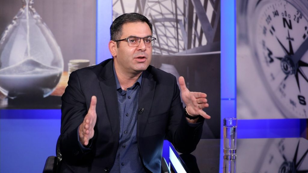Мангасярян: Баку выигрывает время, укрепляя позиции в районах, которые могут стать решающими