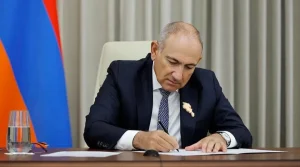 Пашинян назначил Нунe Оганян главой протокольного отдела аппарата премьера