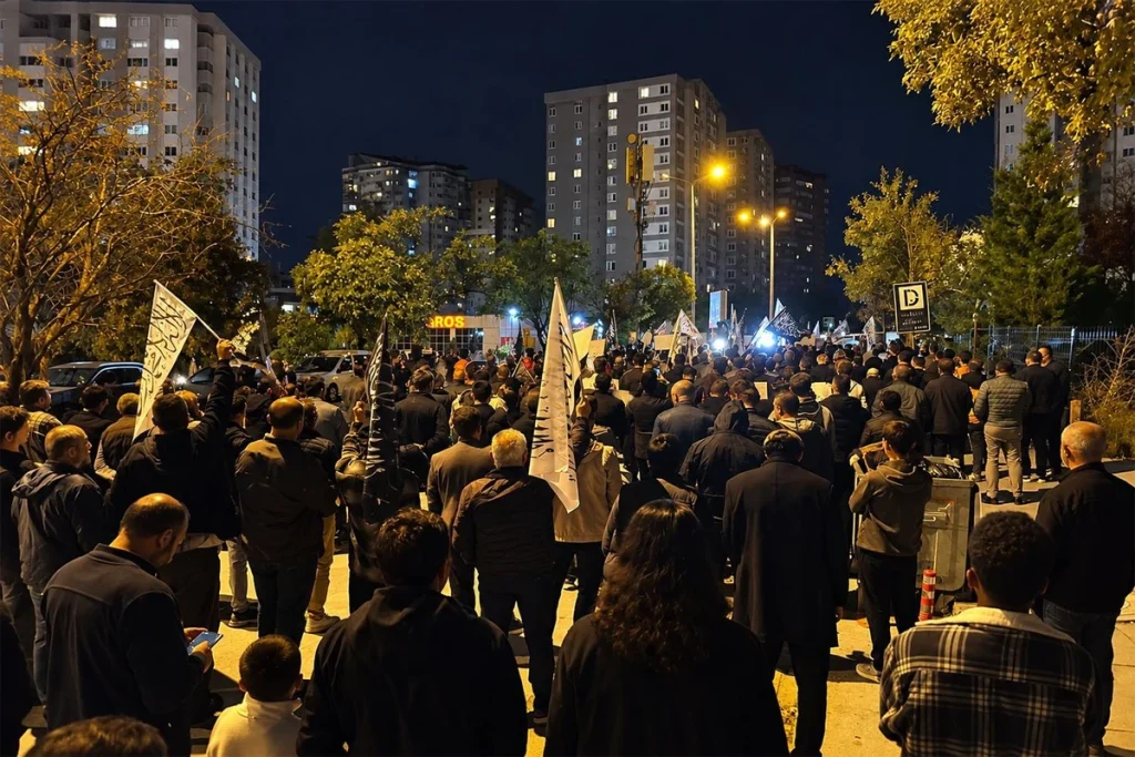 В Турции протестуют против ограничений на ношение хиджаба в школах Азербайджана