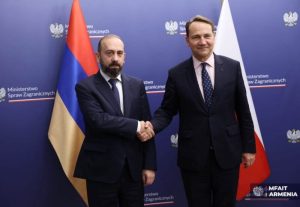 Польшу пригласили к активному участию в форуме «Ереванский диалог» в 2027 году