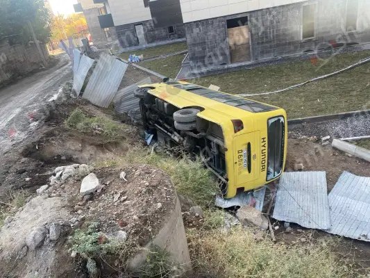 После ДТП с автобусом в Ереване один пострадавший находится в тяжелом состоянии