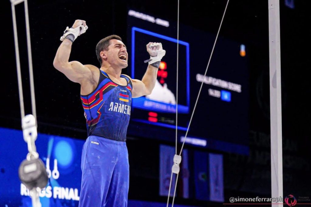 Артур Аветисян завоевал бронзу чемпионата мира по спортивной гимнастике