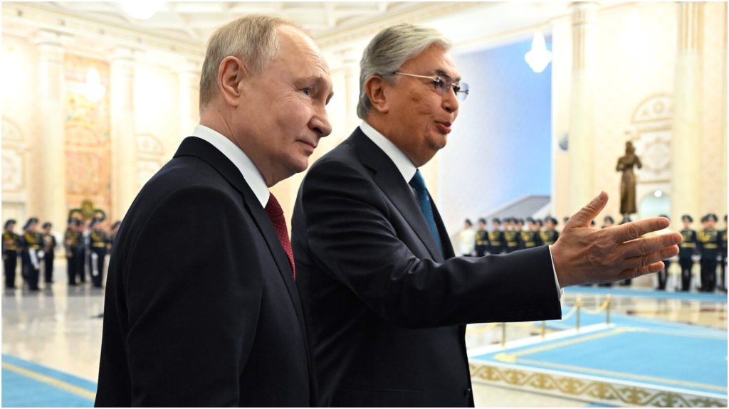 Путин поздравил Токаева с Днем Республики и пообещал укреплять связи с Казахстаном