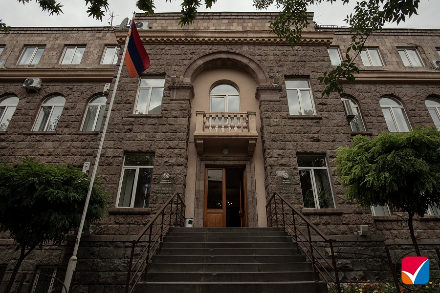 На четырех избирательных участках в Степанаване восстановили прямую трансляцию голосования