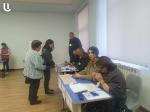 В Артике на участке №33/07 проголосовали около 300 человек