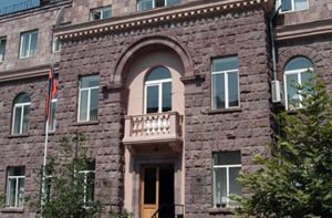 ЦИК: проблемы с самоклеящимися марками на выборах возникли из-за неправильного использования