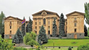 Комиссия по депутатской этике 26 октября рассмотрит проект решения по поступившему обращению