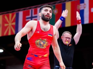 Карен Асланян вышел в финал чемпионата мира и поборется за золото с азербайджанцем