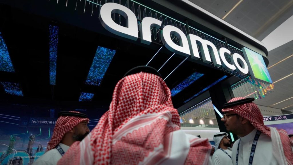 Саудовская Аравия начнет хранить нефть в подземных резервуарах Сингапура в 2027 году