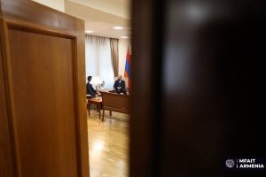 «Государственность не станет предметом торга»: Мирзоян ответил на претензии партнеров по ЕАЭС