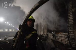 Новые удары по Украине и России: сообщается о погибших и десятках пострадавших