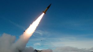 Саудовская ПВО перехватила две баллистические ракеты, запущенные в сторону Эр-Рияда