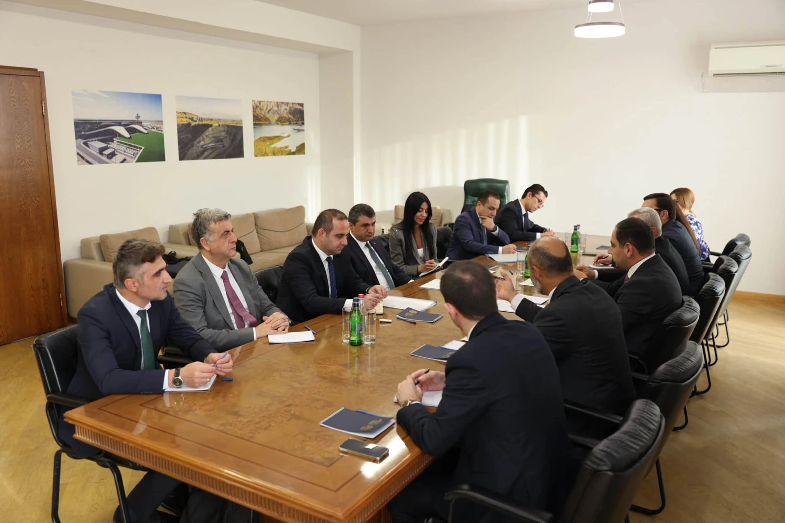 Հայաստանի և Թուրքիայի պաշտոնյաները քննարկել են Գյումրի-Կարս էլեկտրահաղորդման գծի վերականգնումը