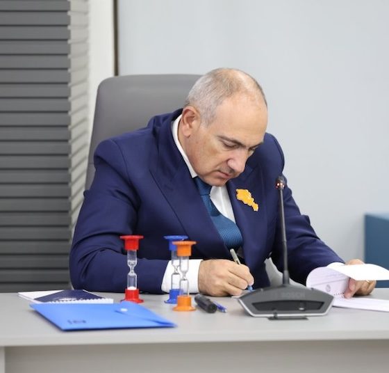 «Երբ թշնամիդ կանգնում է սեփական կառավարությանդ կողքին, կասկածելու լուրջ հիմքեր են առաջանում»․ Հարութ Սասունյան