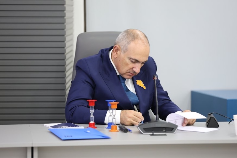 «Երբ թշնամիդ կանգնում է սեփական կառավարությանդ կողքին, կասկածելու լուրջ հիմքեր են առաջանում»․ Հարութ Սասունյան