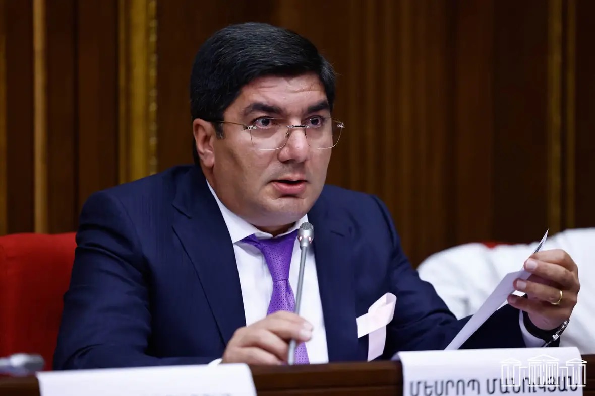 «Խորհրդարանի պատմության համար աննախադեպ իրավիճակ է». Մեսրոպ Մանուկյան