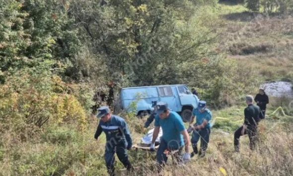 «ՈւԱԶ»-ը դուրս է եկել ճանապարհից ու գլորվել ձորը․ 1 զոհ, 3 վիրավոր