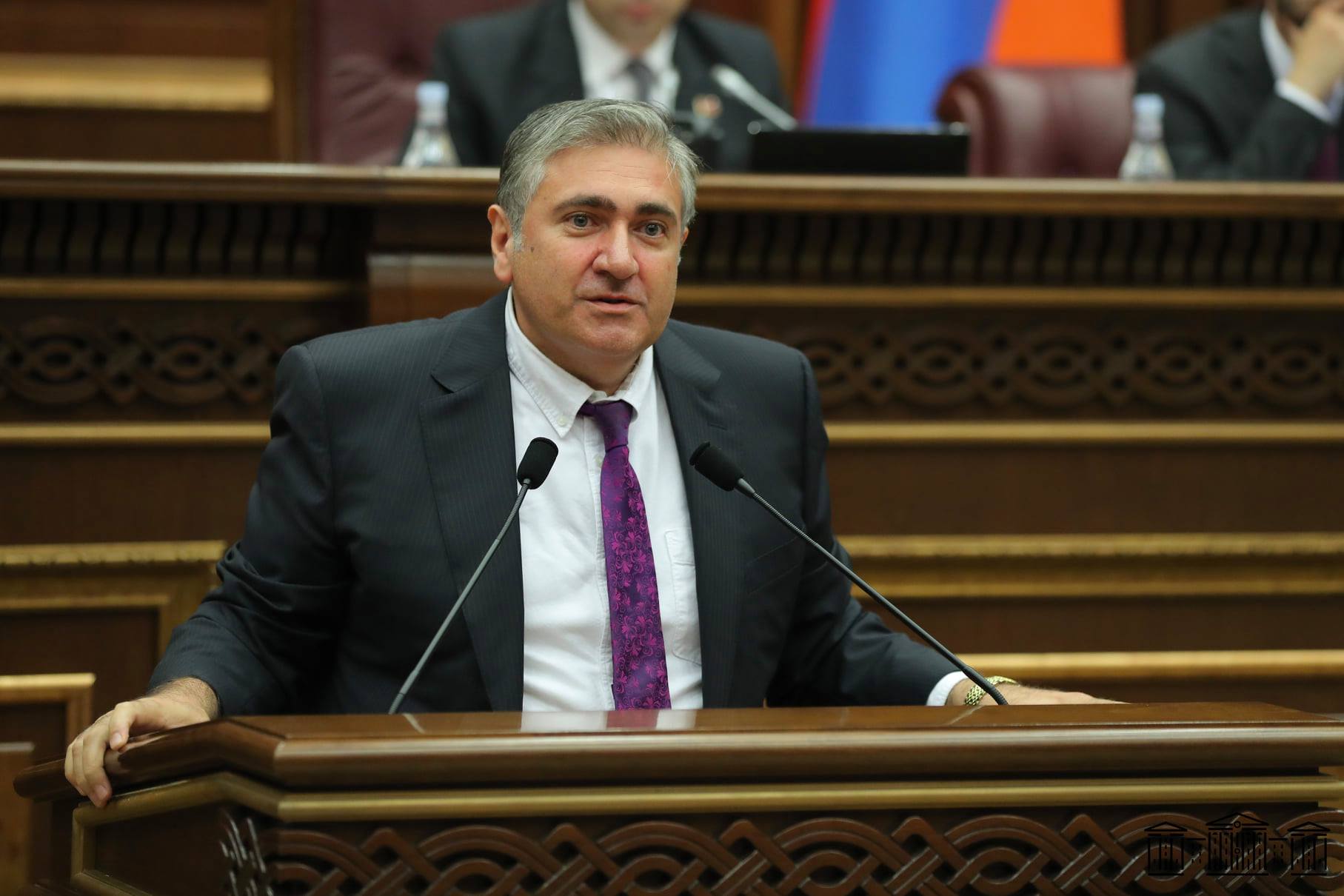 «Հայաստանում ադրբեջանասերների բանակի ձևավորման համար փող չե՞ն ծախսել»․ Խաչատրյան