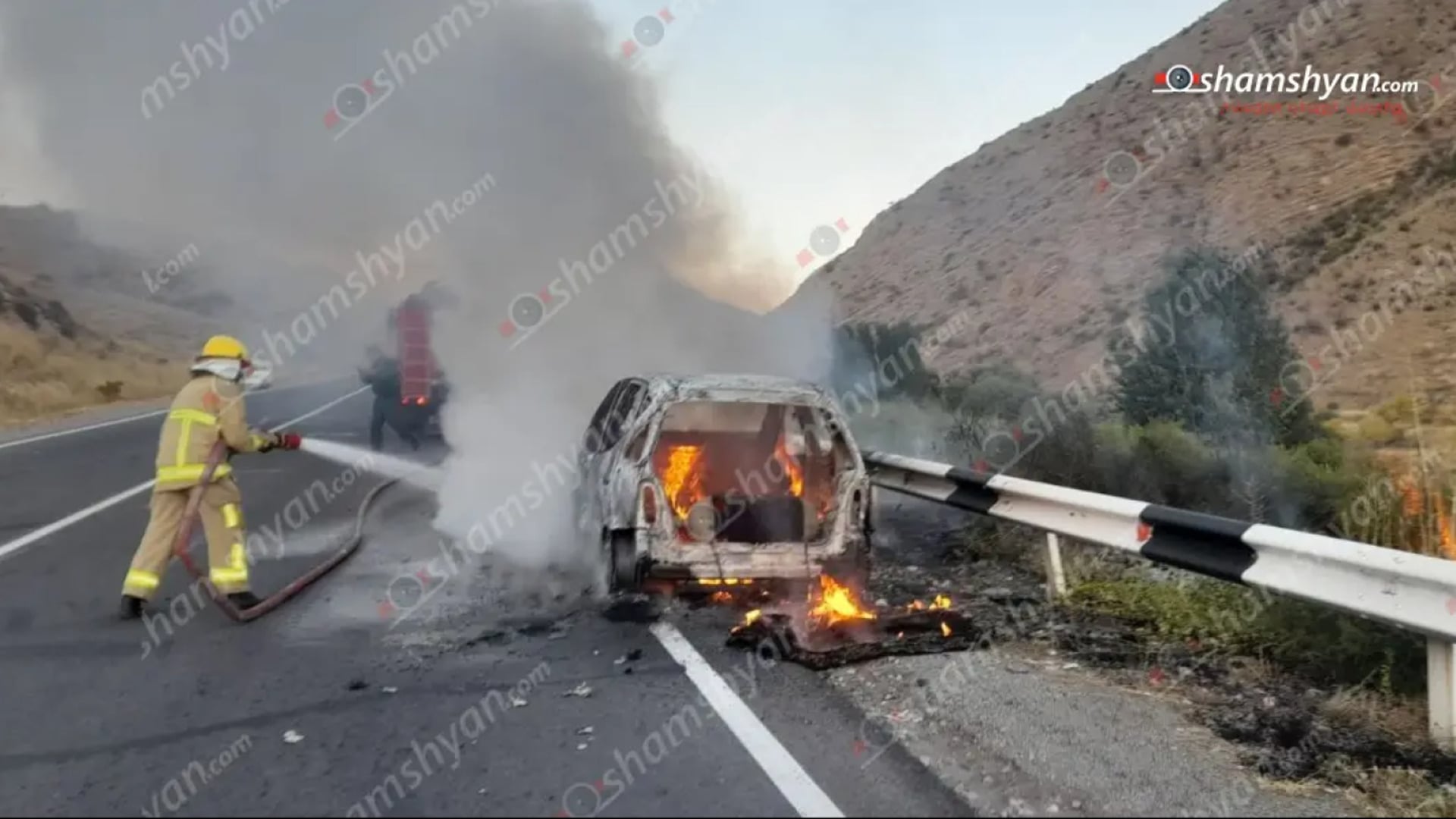 Տիգրանաշենում «Mercedes»-ը ամբողջությամբ այրվել է․ տուժածներ չկան