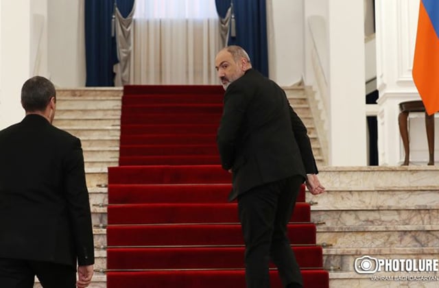 «Պատմությունն այն է, որ պետք է տեղի ունենա». Փաշինյանի գրառումը՝ պատասխանատվության հարցի շուրջ քննադատության թիրախում