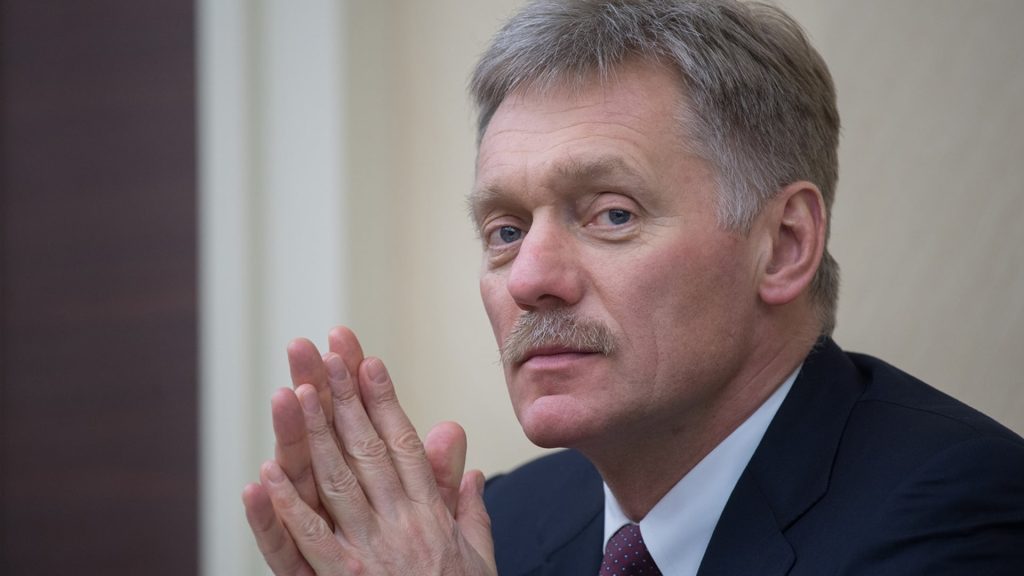 Песков: для встречи Путина, Трампа и Зеленского сторонам предстоит проделать большую работу