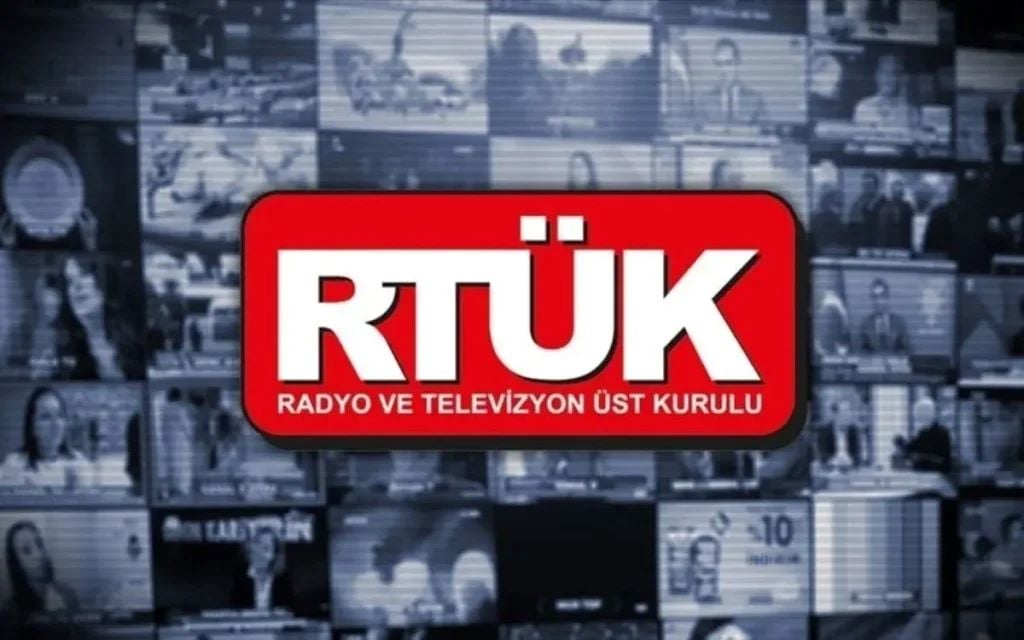 В Турции оштрафовали оппозиционные телеканалы Sözcü и KOZA
