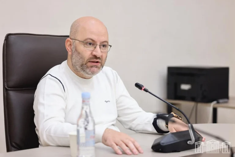 «Могут принести в жертву»: СМИ сообщили о возможной отставке губернатора Ширака после скандала с Россией