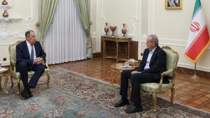Москва может стать посредником по разблокировке Ормузского пролива — итоги визита Лаврова в Иран