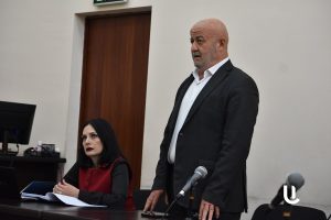 «Из-за вас он оказался в долгах и уехал»: в суде допросили сестру потерпевшего по делу Агазаряна